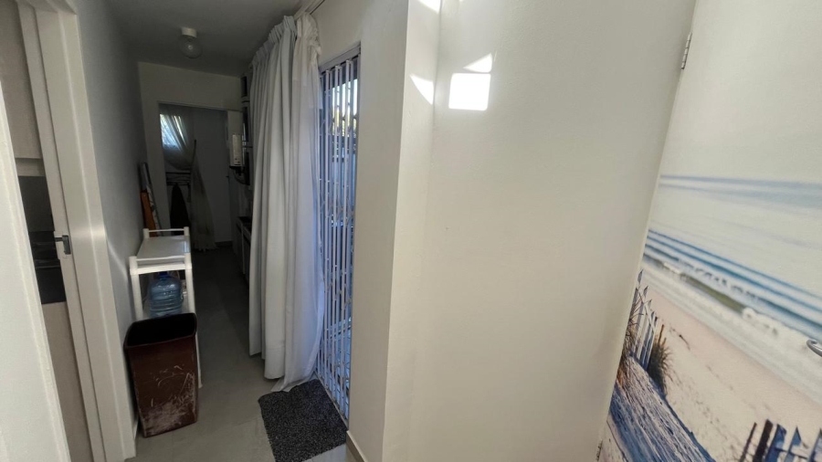 3 Bedroom Property for Sale in Wavecrest Eastern Cape